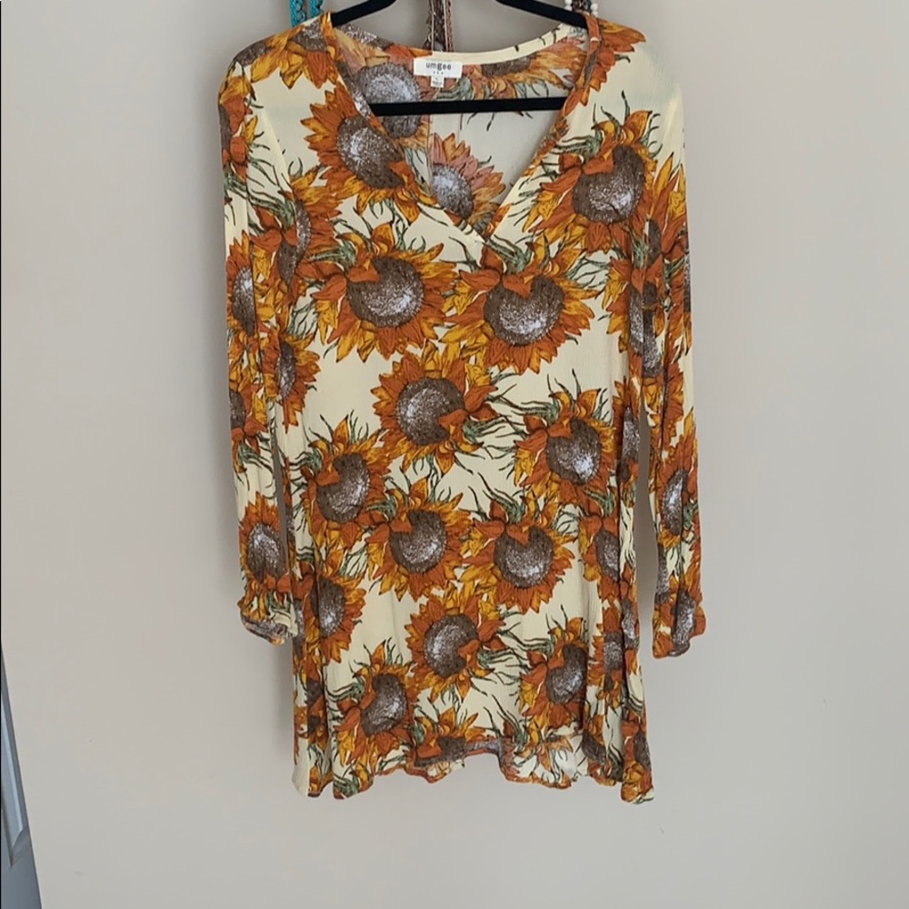 UMGEE sunflower blouse 🌻